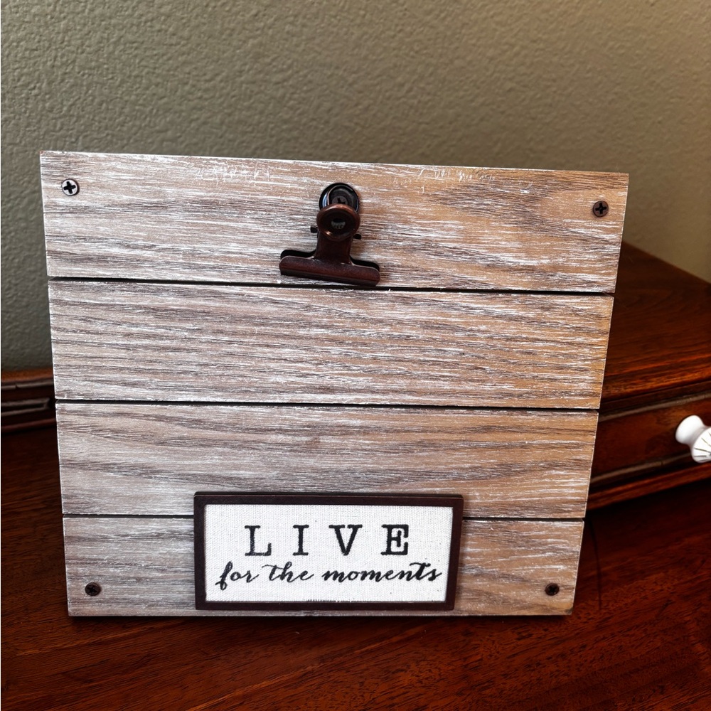 Wooden Photo Clip Frame with Inspirational Quote